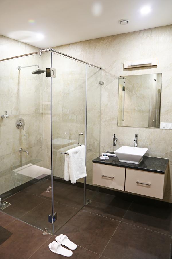 Hotel Preeti Executive Satara Exterior photo