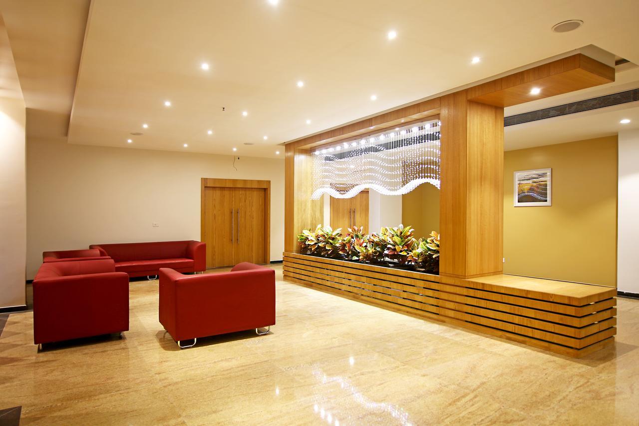 Hotel Preeti Executive Satara Exterior photo